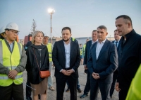 &laquo;Река&raquo; на великой реке