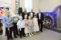 Традиция &ndash; дарить радость под Новый год